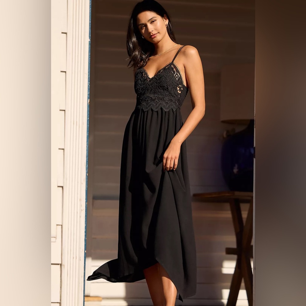 NWT! Anthropologie The Viviette Lace Midi Dress - Size Small